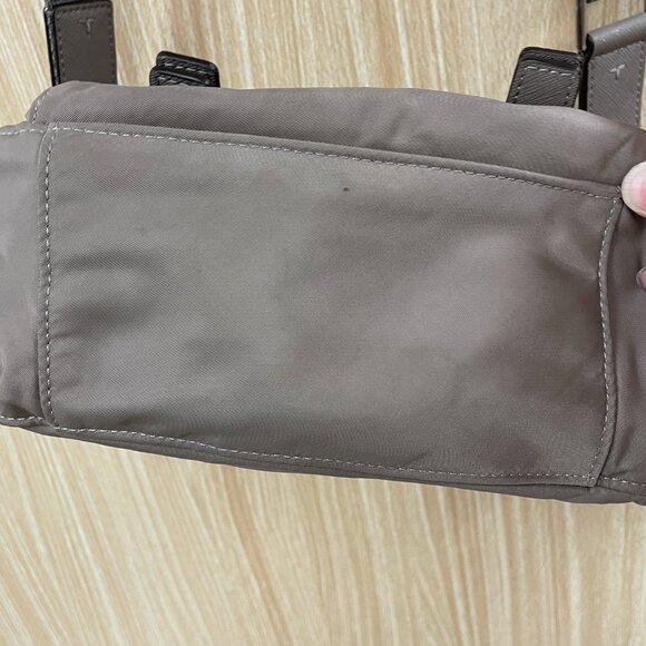 Tory Burch Gray Virginia Small Messenger Bag - Picture 5 of 12